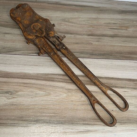 VINTAGE CAROLUS No. 14 BOLT CUTTER STERLING ILLINOIS Pat May 23, 1905 - Picture 1 of 10